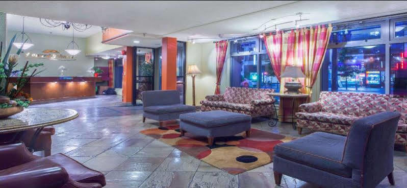 Howard Johnson By Wyndham Vancouver Downtown Exterior foto